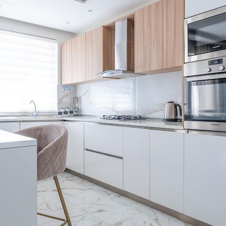 Modern & Luxurious Apartment - Prime Location San Pawl il-Baħar Zewnętrze zdjęcie